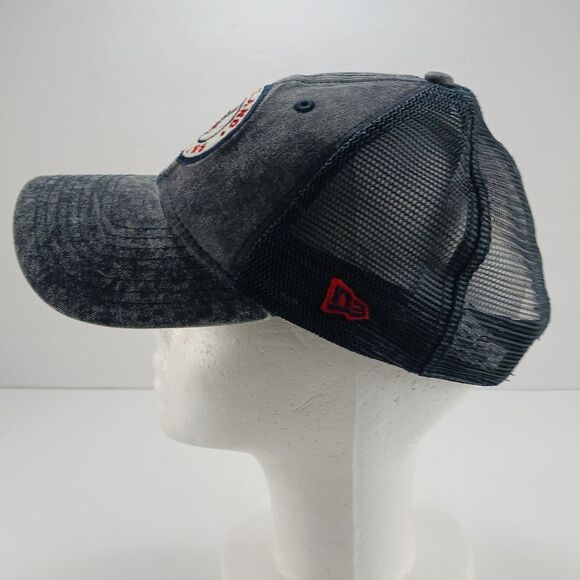 NWOT Vintage Cleveland Indians Chief Wahoo Embriordered Trucker Cap Hat Womans..
